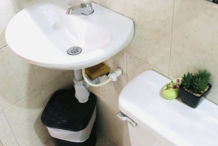 2aa5b28f-ac79-4c42-93e3-1d41dede7663