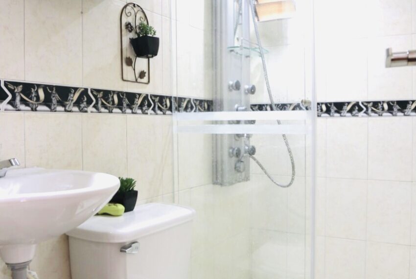 748b7299-bff9-4dbf-bca3-d4eecfa08946